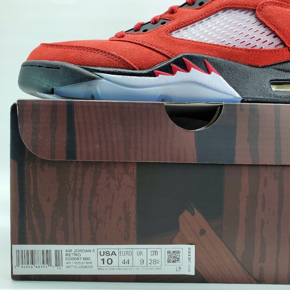 Air Jordan Retro 5 - Picture 7 of 10